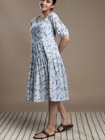 Load image into Gallery viewer, Printed Tiered cotton maxi dress
